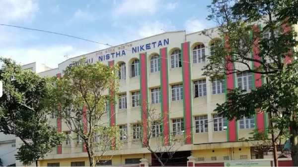 A Woman shot dead outside school in Manipur 