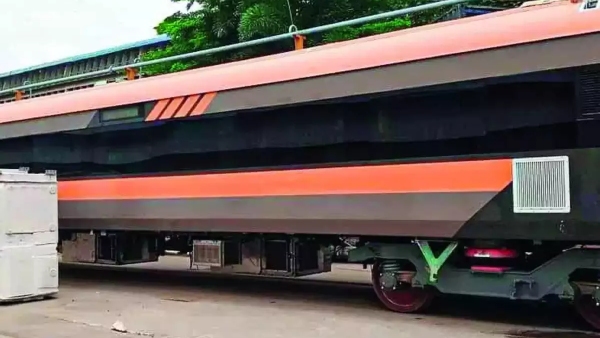 Why Vande Bharat train colour will change from White and Blue to Orange Grey? details here 