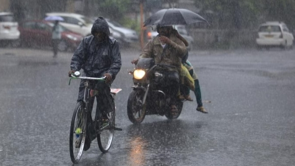 Chennai meterological department announced possibility of rains in 11 districts Chennai meterological department announced possibility of rains in 11 districts