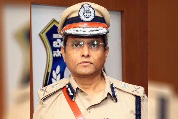 why Bengalore police and BBMP launch QR codes? how to use for complaints and feedback?