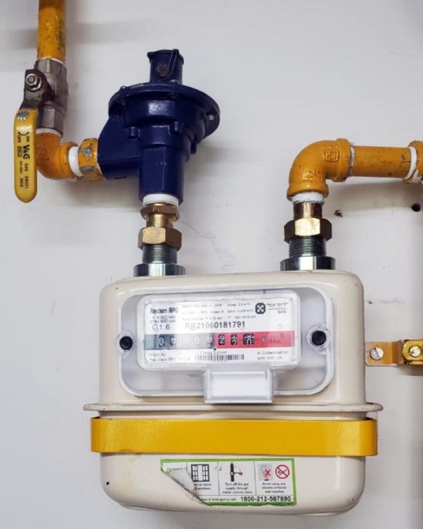 LPG Gas cylinder, Commercial LPG cylinder prices hiked and public turns to used Electric Stove LPG Gas cylinder, Commercial LPG cylinder prices hiked and public turns to used Electric Stove