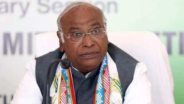 At Opposition Meet Mallikarjun Kharge says Congress Not Interested In PM Post