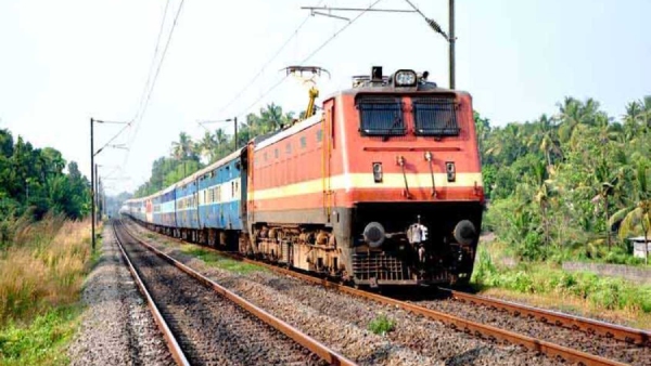 August 19 night, Special train run for Madurai AIADMK conference 