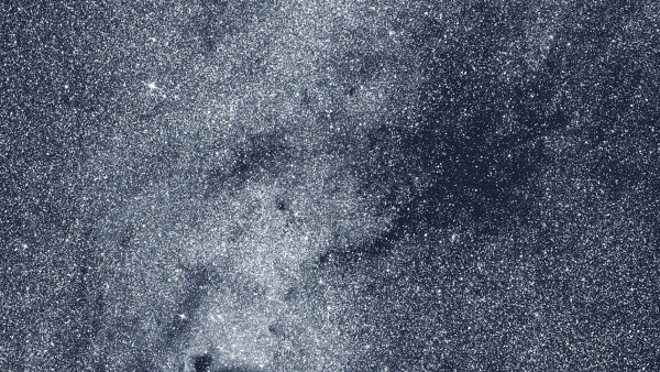 Silver Cloud, Titanium Rain: What is happening in this newly discovered planet? 