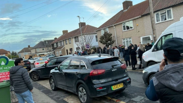 Increase in the number of people looking for a house to rent in the UK Increase in the number of people looking for a house to rent in the UK