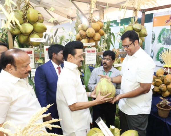 Stalin called Minister MRK Panneerselvam a Uzhavar son 