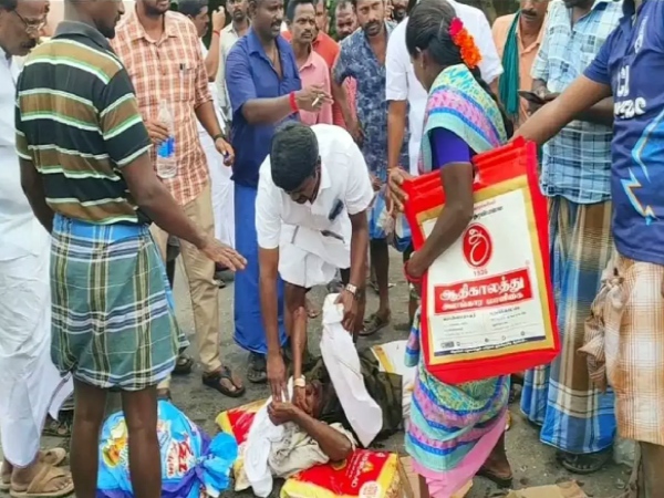 Pudukkottai DMK Executive was involved in an accident, AIADMK Ex Minister Vijayabaskar rescued him and sent him to the hospital in his own car. 