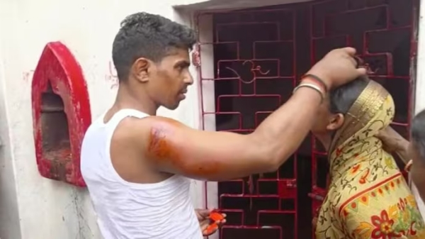  As Woman caught with lover, husband gets wife married to her lover