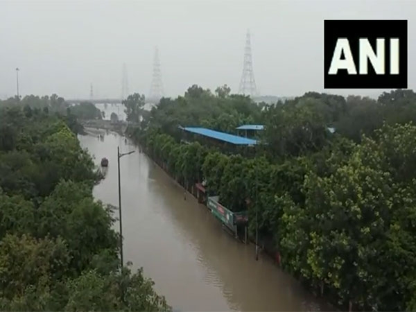 Delhi flood: Water level in Yamuna reaches 208.46 metres- 16,000 evacuated 