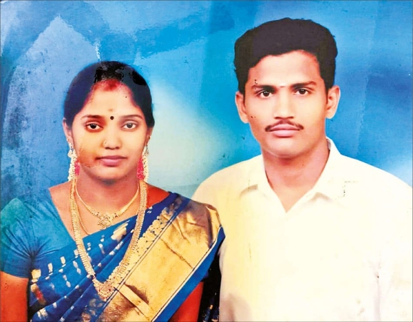 Paramakudi: Shocked by the death of her husband, wife commits suicide; 3-year-old child orphaned