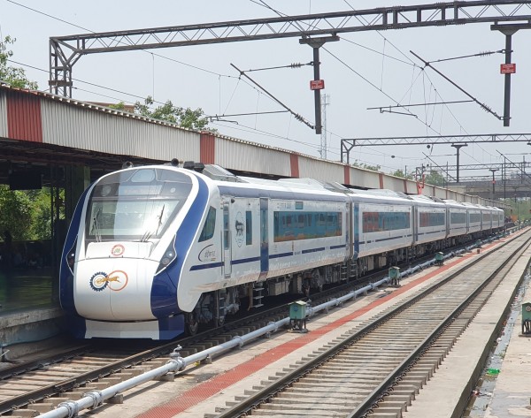Union Govt explains on New Vande Bharat Trains for Southern India