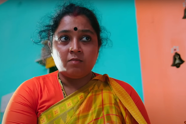 Ethirneechal serial Jhansi Rani makes Adhirai ugly by wearing a saree 