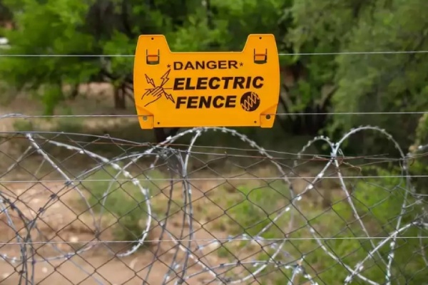 Tamil Nadu Environment Dept Secretary Supriya Sahu IAS tweeted about Electric Fences rules to protect wild animals 