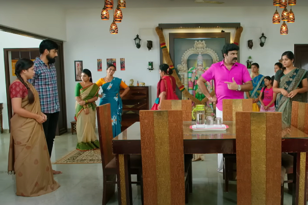 Ethirneechal serial 2023 July 6th promo update Janani chases the Jhansi Rani out of the house 