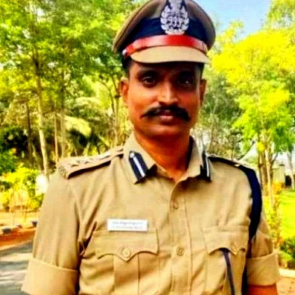 Coimbatore DIG Vijayakumar body will be taken to his hometown Theni for last rites 