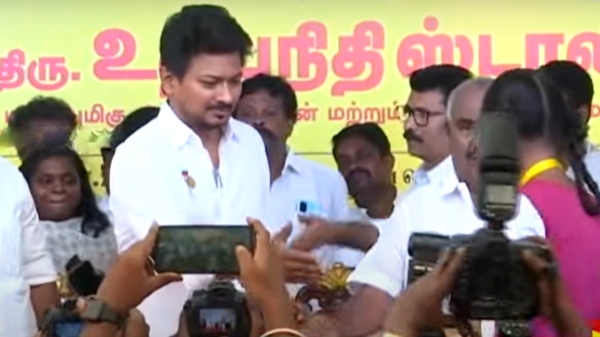  11th girl student who ignored Minister Udhayanidhi during the free cycle distribution and gives hand shake later 