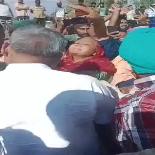 Why have you come now?, Woman raises question and slaps Haryana JJP MLA Ishwar Singh over floods Why have you come now?, Woman raises question and slaps Haryana JJP MLA Ishwar Singh over floods