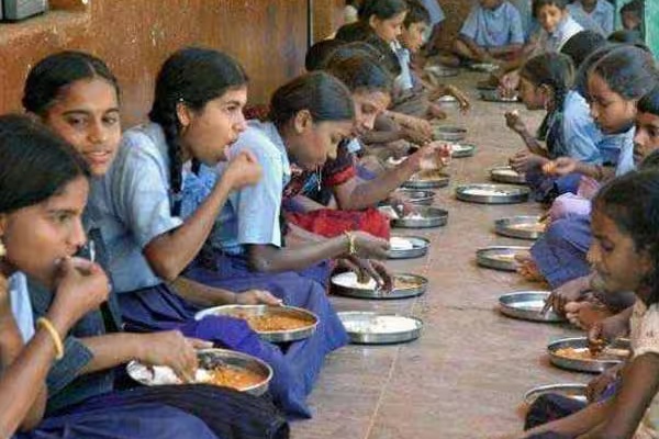 Type 1 Diabetes Tamil Nadu School Students can carry their medicines food during classes and exams 