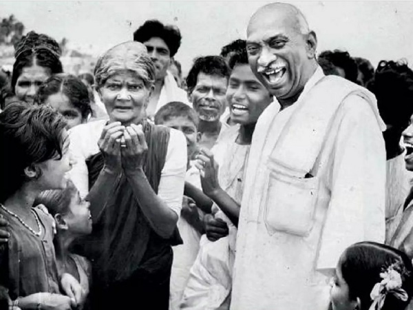 Karmaveerar The Life and Legacy of Kamarajar: Kamarajars life and career 