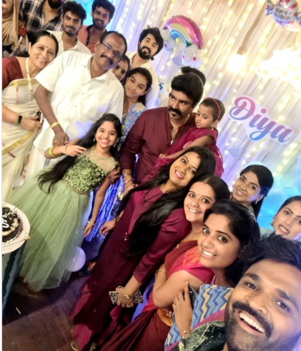 Small screen celebs attended the birthday function of Ethirneechal serial actor Kamleshs daughter Diya
