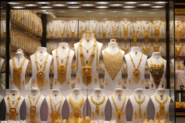  THis is best time to buys gold if planning marriage within one year says Anand Srinivasan