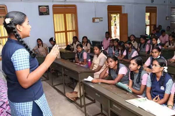 Tamilnadu govt very good news for differently abled students for stipend hike 