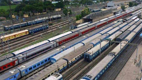  Railway launches affordable meal at Rs 20 for passengers traveling in General coaches in trains