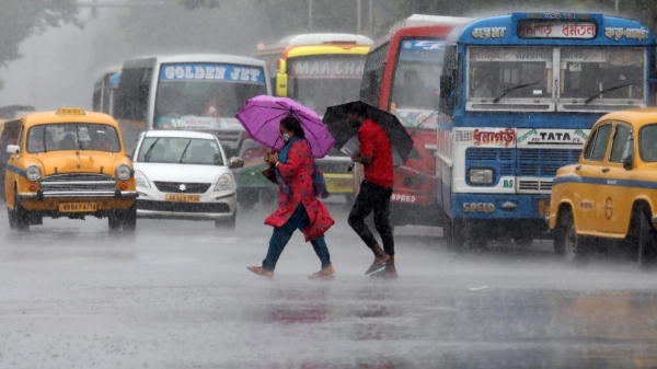Rain alert for 13 districts in Tamilnadu for next 3 hours 