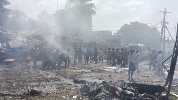 4 killed 5 injured A terrible fire broke out at the Fireworks shop in Krishnagiri 4 killed 5 injured A terrible fire broke out at the Fireworks shop in Krishnagiri