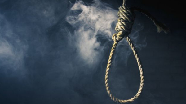 Puducherry woman commits suicide for infertility 