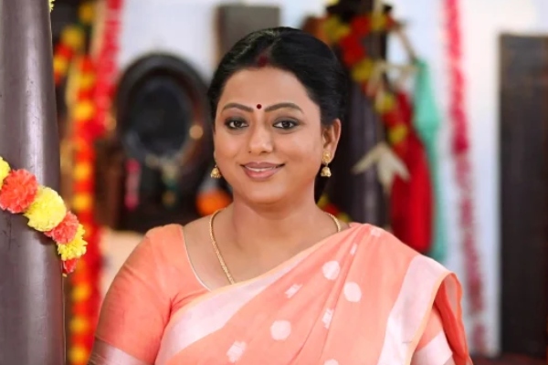 Pandian Stores serial one scene to Baakiyalakshmi serial make continue 