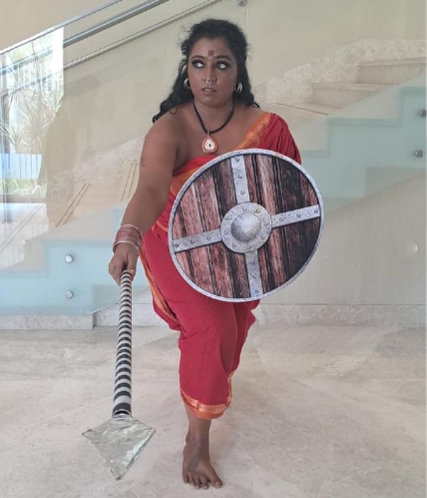Ethirneechal serial Jhansi Rani has participated in a modeling show in the role of a Velunachiyar Ethirneechal serial Jhansi Rani has participated in a modeling show in the role of a Velunachiyar
