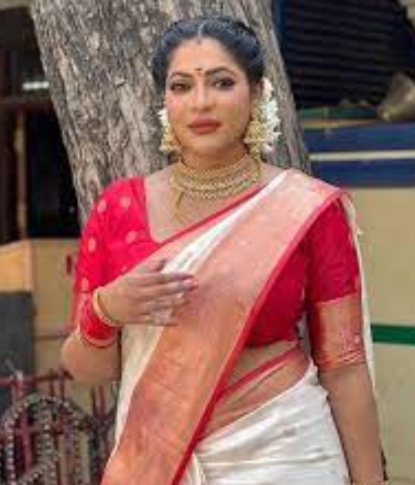 Do you know how much the leading actresses earn in Vijay TV 