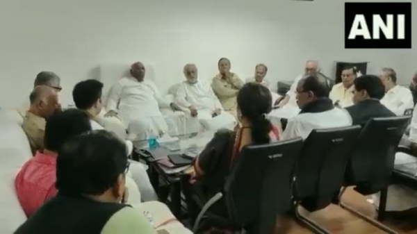 PM Modi silence on Manipur- Opposition Parties to bring no-confidence motion