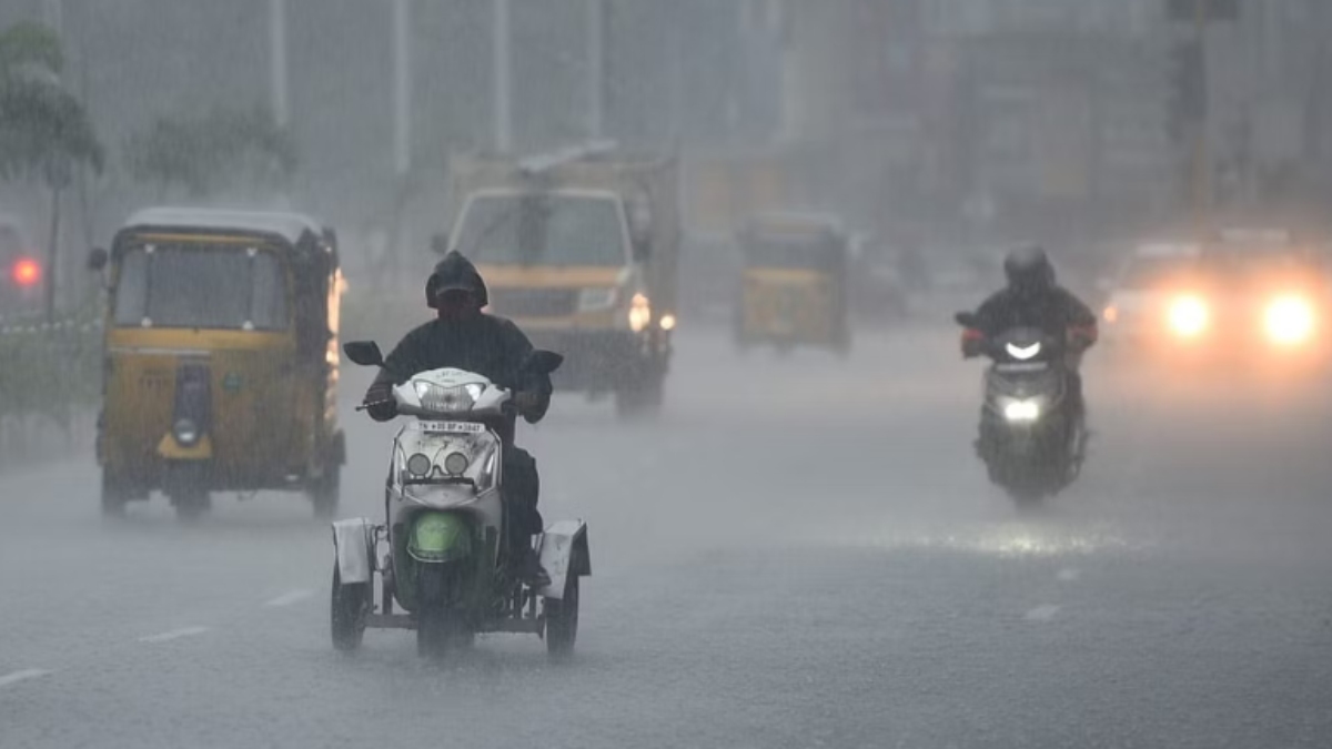 Chance of rain in next 3 hours in 12 districts including Chennai, Cuddalore - Meteorological Center Chance of rain in next 3 hours in 12 districts including Chennai, Cuddalore - Meteorological Center
