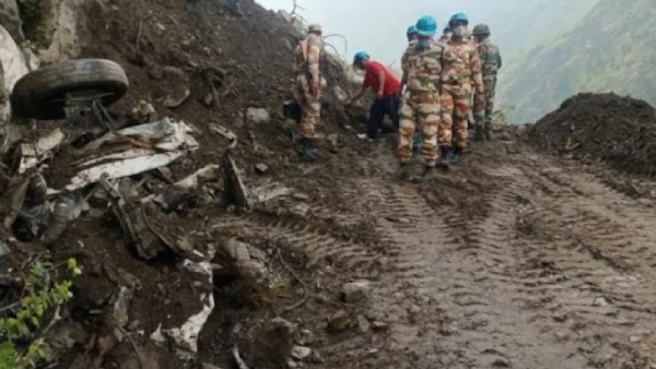 Heavy rains in Himachal Pradesh, Red alert for 7 districts - India Meteorological Department 