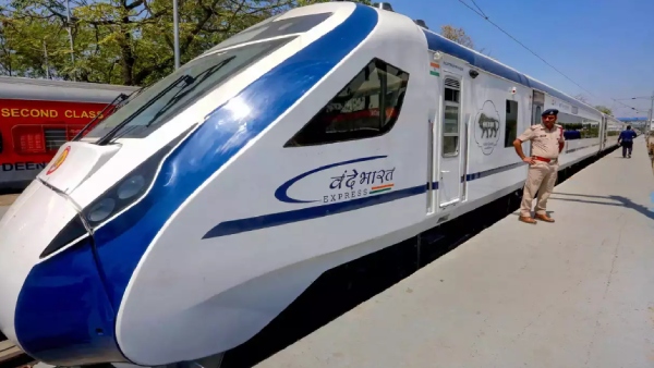  Tirunelveli Vande Bharat train service to start by end of august Stoping only 4 stations, Says sources