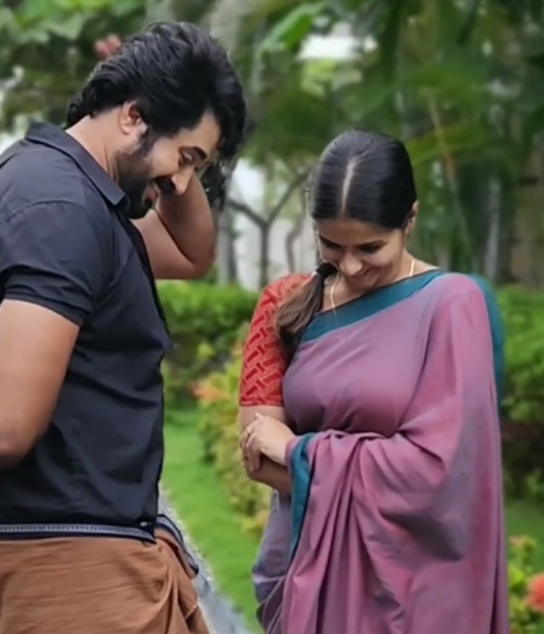 Ethirneechal Serial kathir and nanthini romance in street reels video 