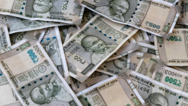  Is ₹40,000 monthly is enough to survive in bangalore Netizens reacts for Womans question