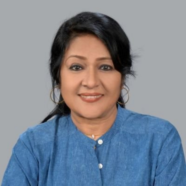  Controversy erupts over News Reader Shobana Ravis tweet over Non-Veg Food