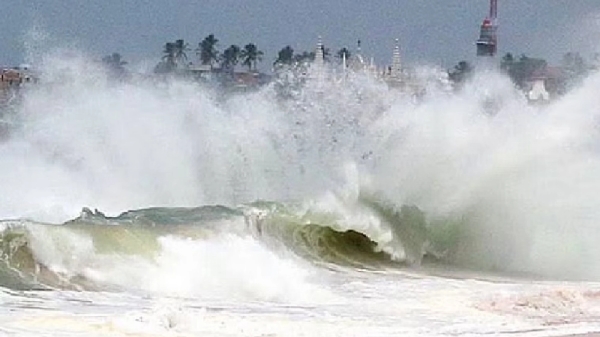 Chennai MET warned fishermans not to go in both Bay of Bengal and Arabian sea 