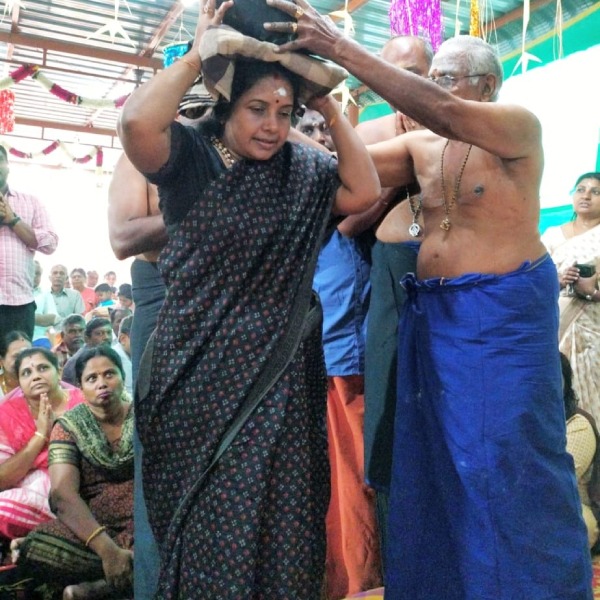 BJP MLA Vanathi Srinivasan begins Sabarimala Yatra 