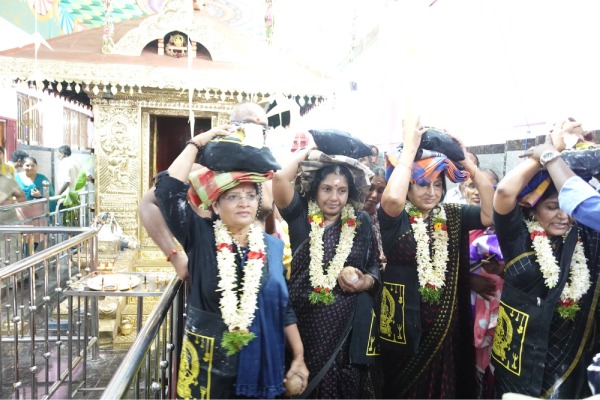 BJP MLA Vanathi Srinivasan begins Sabarimala Yatra 