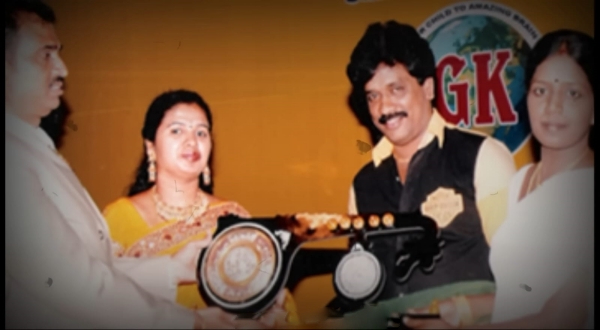 Ethirneechal director Thiruchelvam Do you know who is the wife 