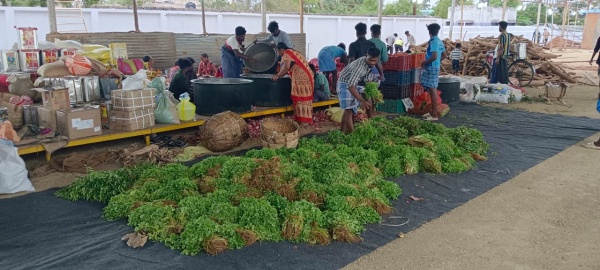 Minister Nehru surprised the participants by giving a biryani feast to the DMK polling agents training session. 