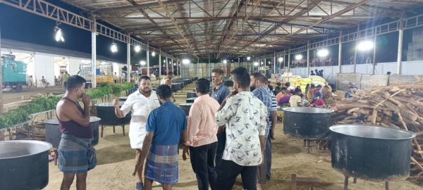 Minister Nehru surprised the participants by giving a biryani feast to the DMK polling agents training session. 