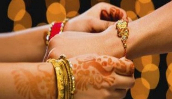 The festival of Raksha Bandhan is being celebrated across the country today 
