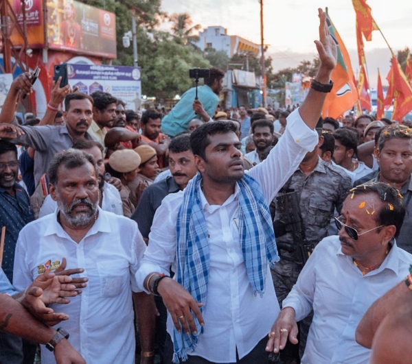 Muslim youth gifted the Holy Quran to BJP leader Annamalai, who was carrying out a padayatra Muslim youth gifted the Holy Quran to BJP leader Annamalai, who was carrying out a padayatra