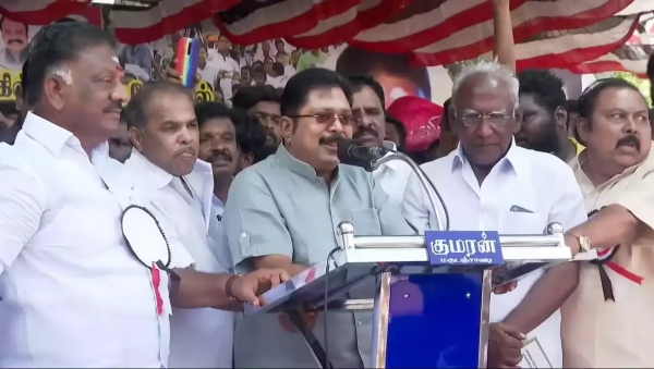 O Panneerselvam and TTV Dinakaran joined hands together in the same place after 24 years