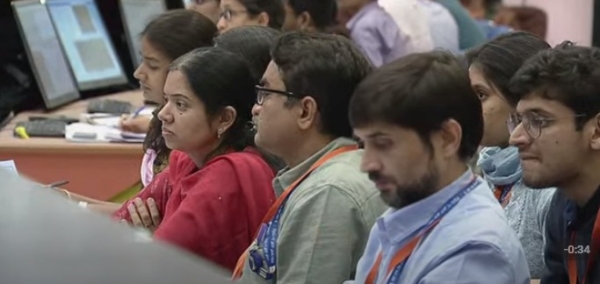 Why the control room of ISRO amid Chandrayaan 3 Vikram Lander decent is getting people eyes? 